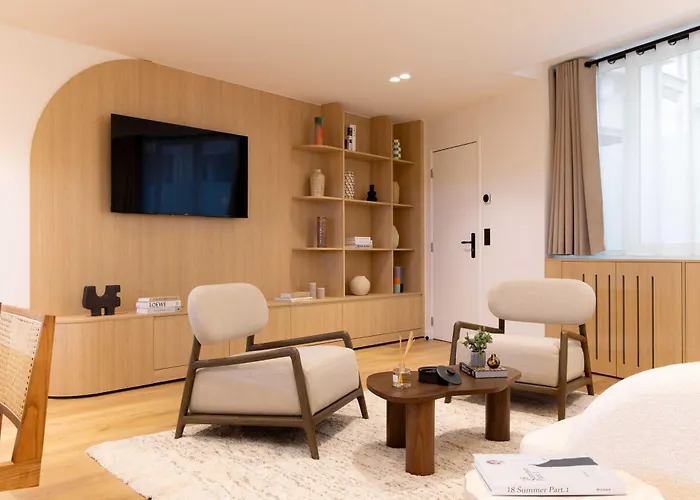 Elegant With Ac - 3br-6p- Montorgueil *